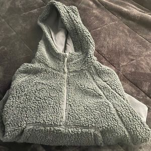 Womens lululemon fleece crop scuba hoodie in black